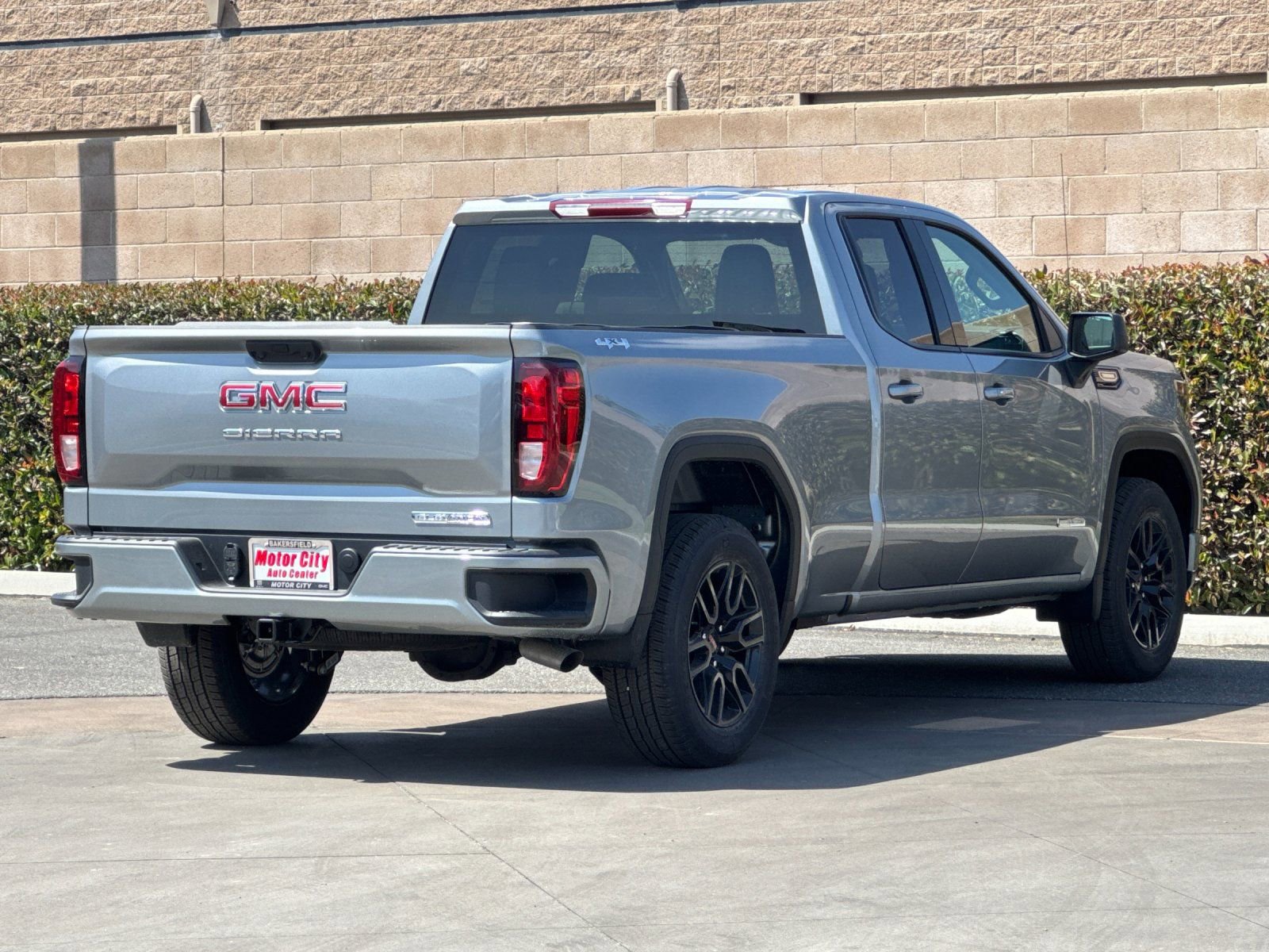 2026 GMC Sierra 1500 Elevation photo 2