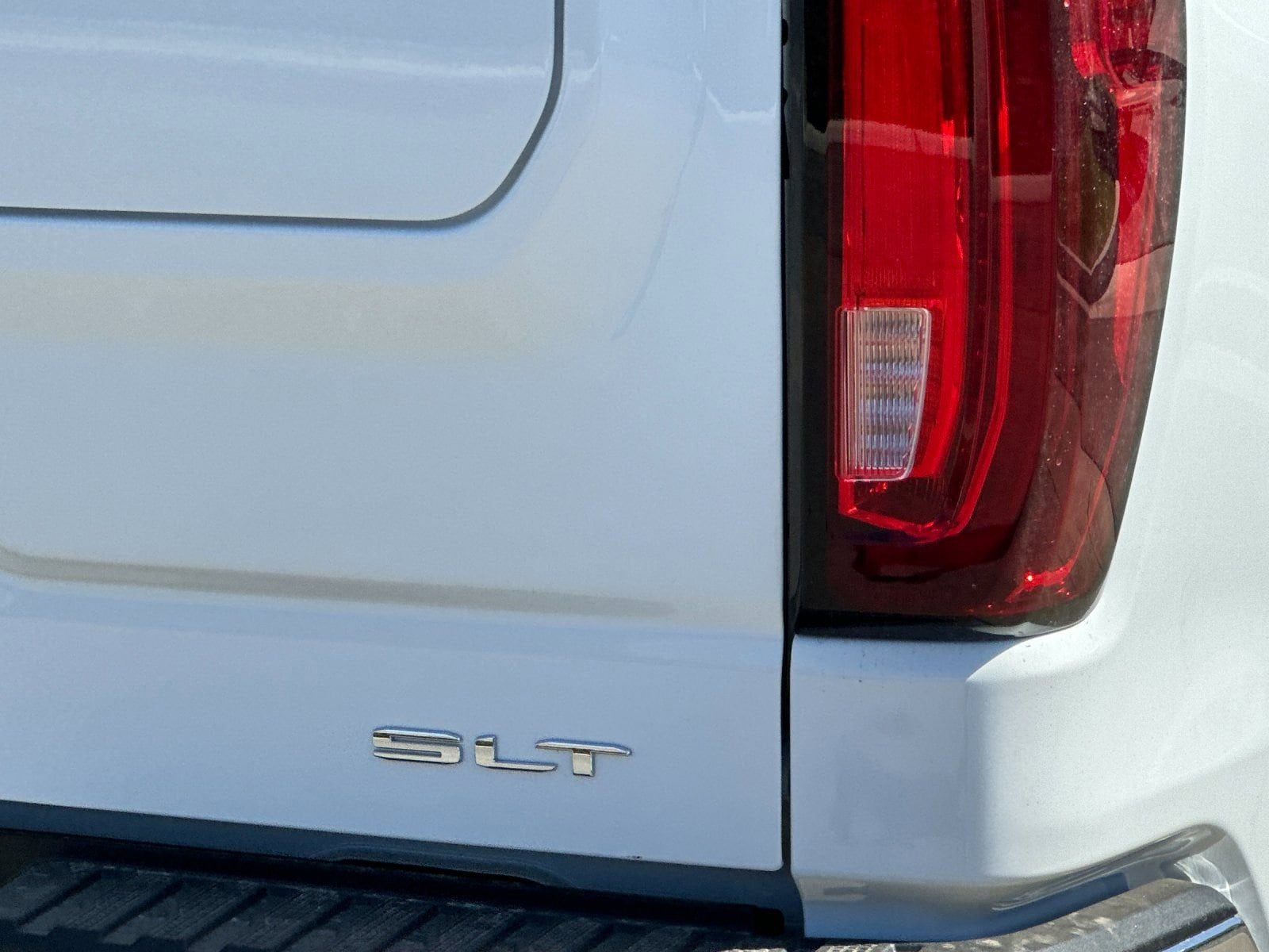 2026 GMC Sierra 1500 SLT - Photo 25