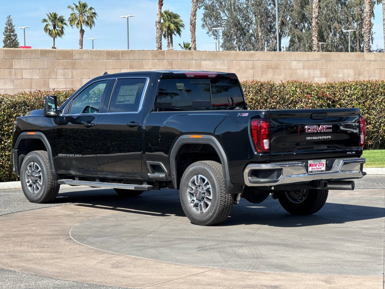 2026 GMC Sierra 2500 HD SLE photo 4