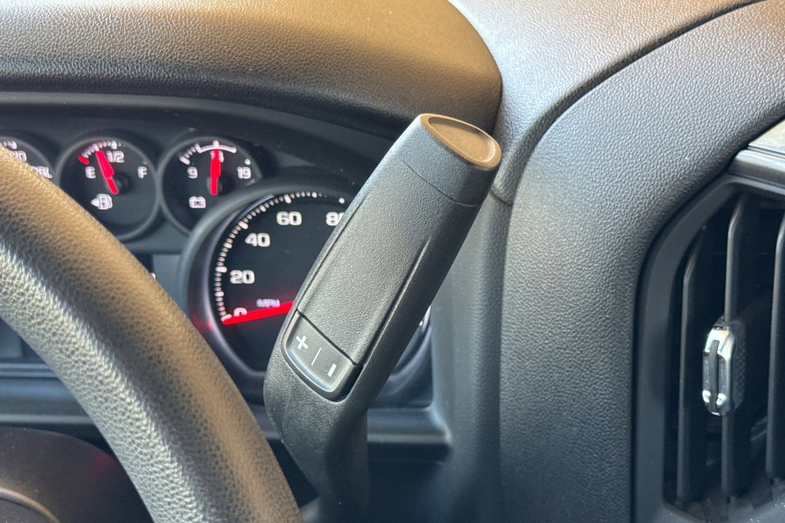2024 Chevrolet Silverado 2500HD Custom - Photo 21