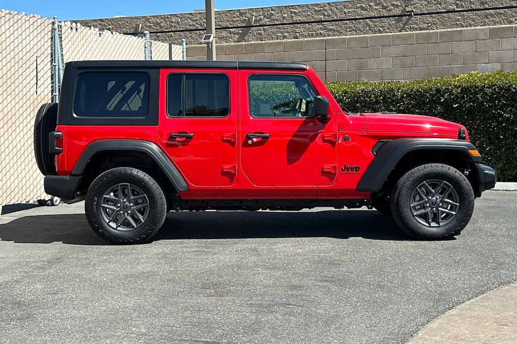 Used 2025 Jeep Wrangler 4-Door Summit 4x4 SUV