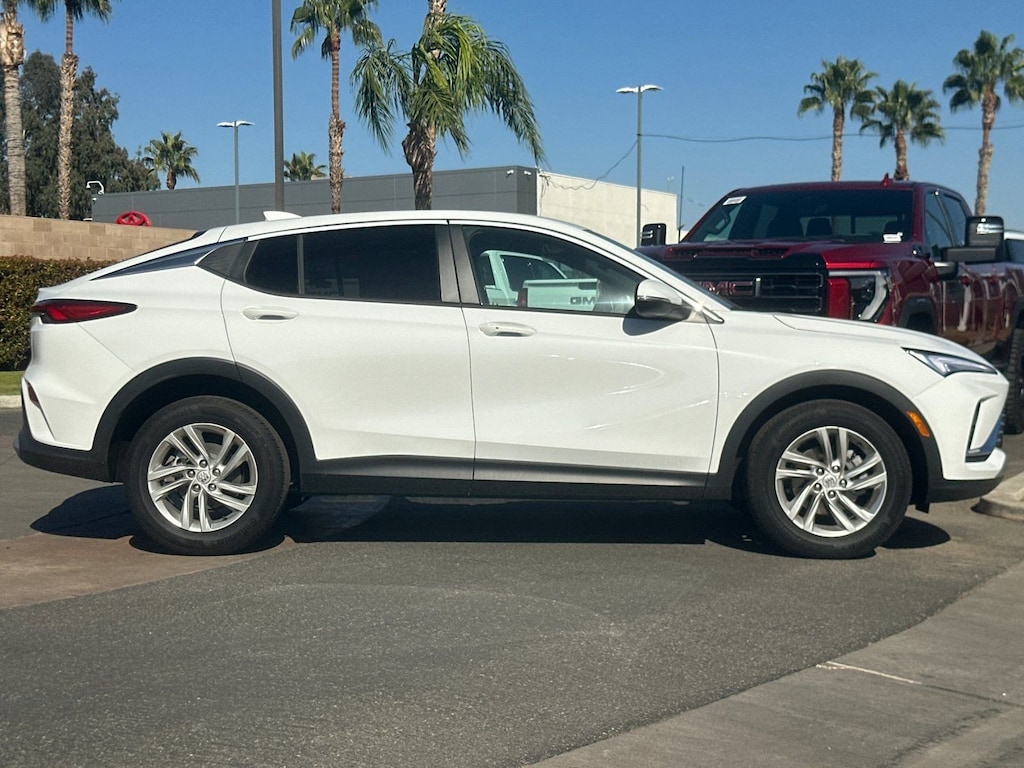 New 2025 Buick Envista Preferred SUV