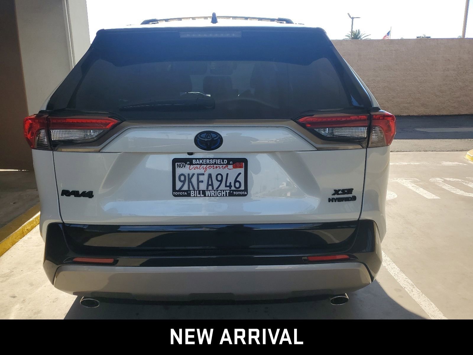 2024 Toyota RAV4 Hybrid XSE photo 5