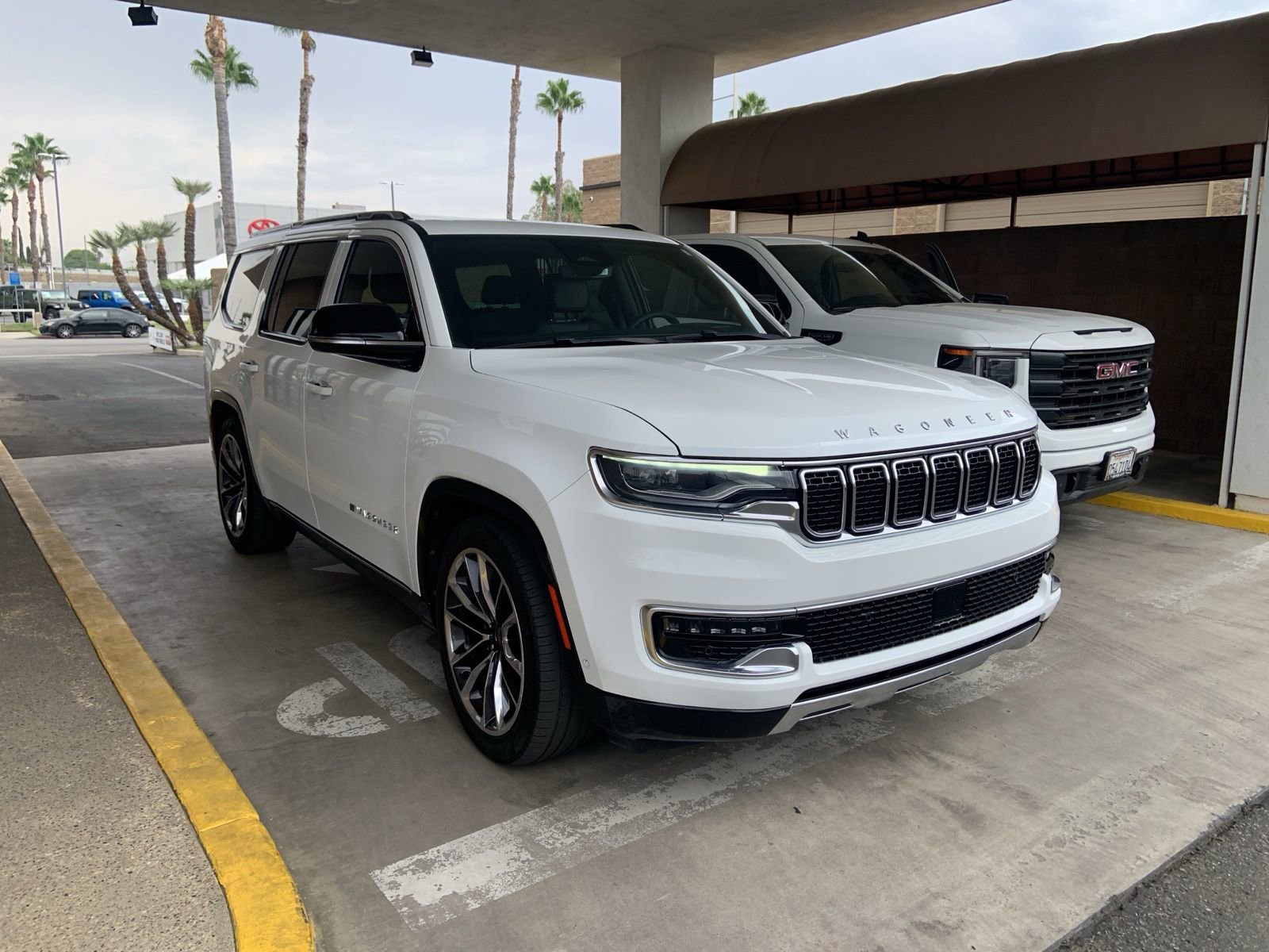 2023 Jeep Wagoneer Series III photo 3