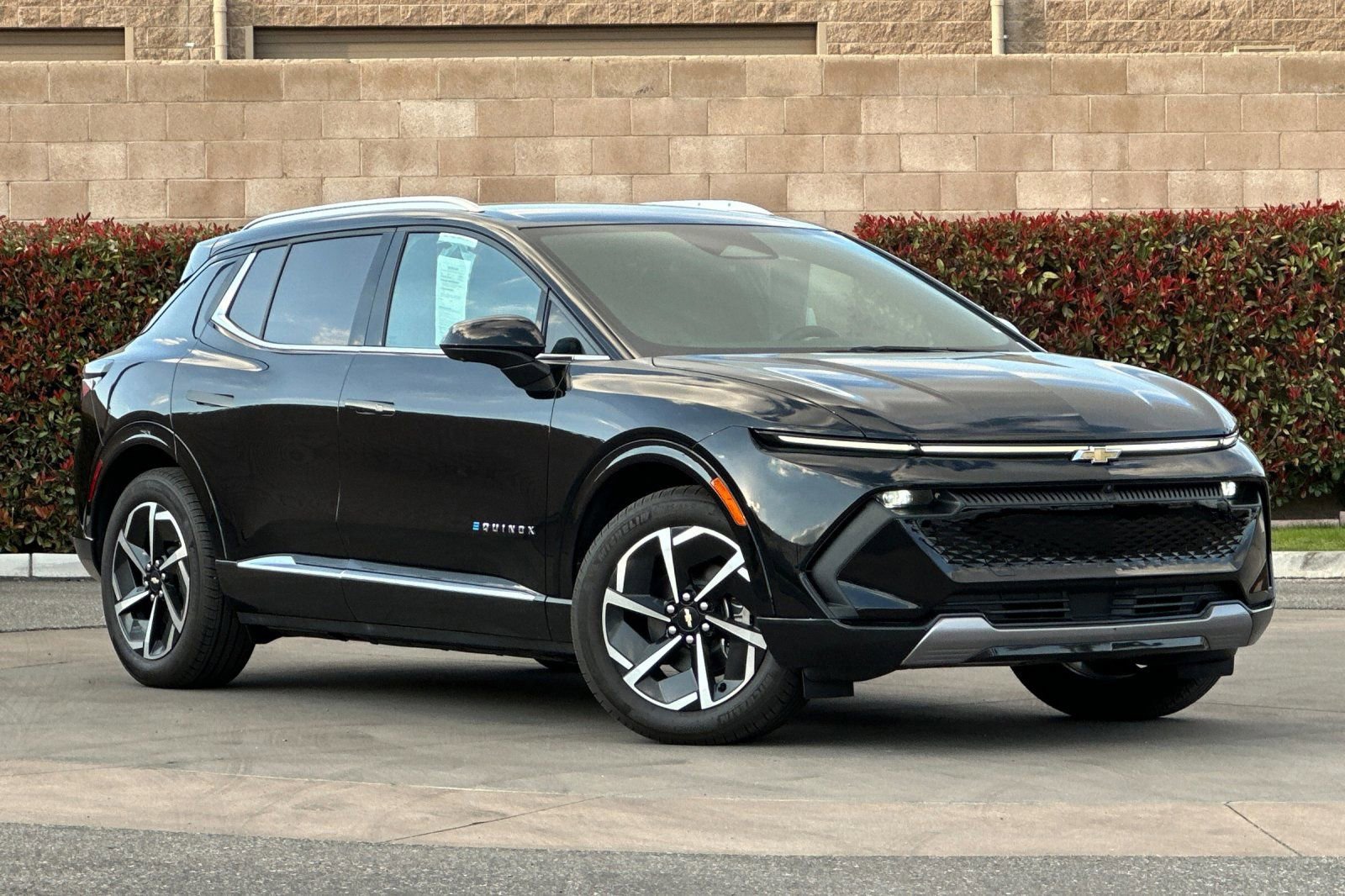 Used 2024 Chevrolet Equinox EV LT with VIN 3GN7DLRP0RS283405 for sale in Bakersfield, CA