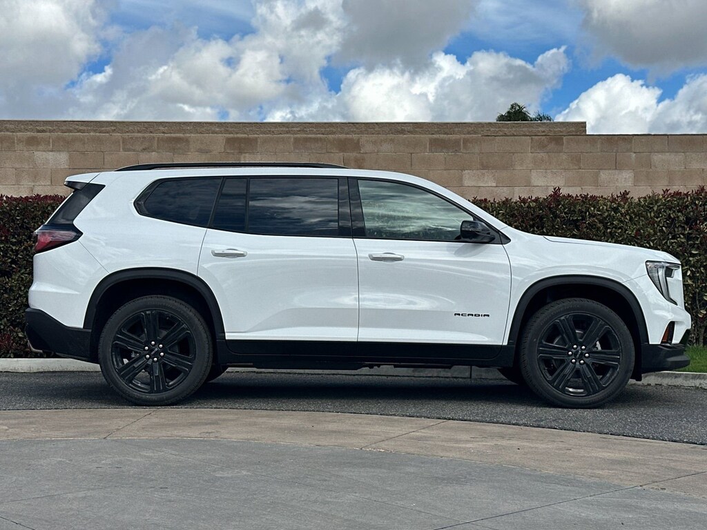 New 2026 GMC Acadia Elevation SUV