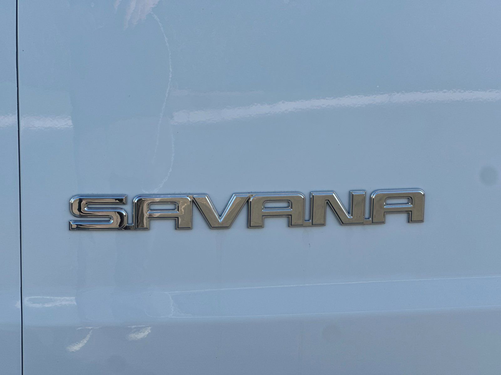 2025 GMC Savana Cargo Work Van - Photo 16