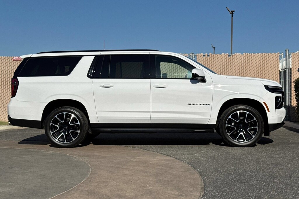 Used 2026 Chevrolet Suburban RST SUV