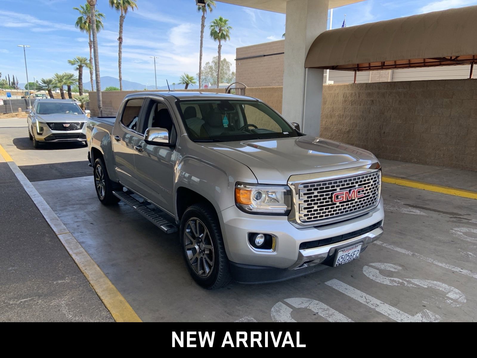 2017 GMC Canyon 4WD Denali photo 3