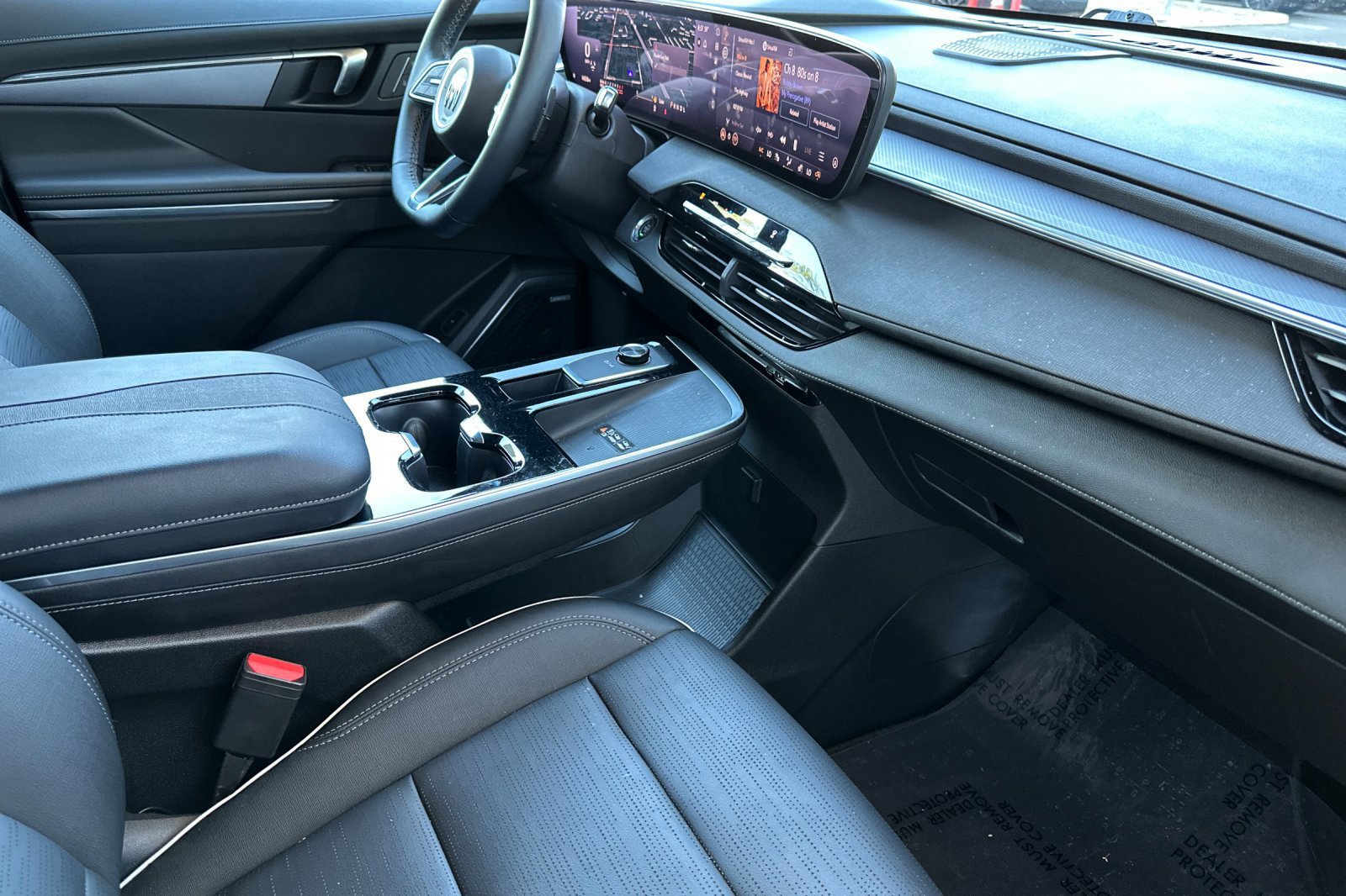 2026 Buick Enclave Sport Touring - Photo 18