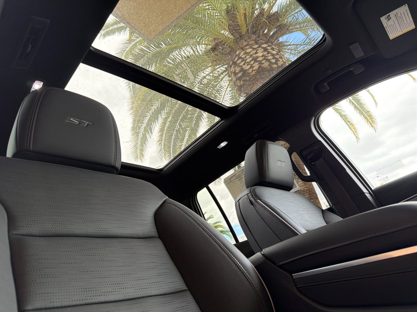 2026 Buick Enclave Sport Touring - Photo 17