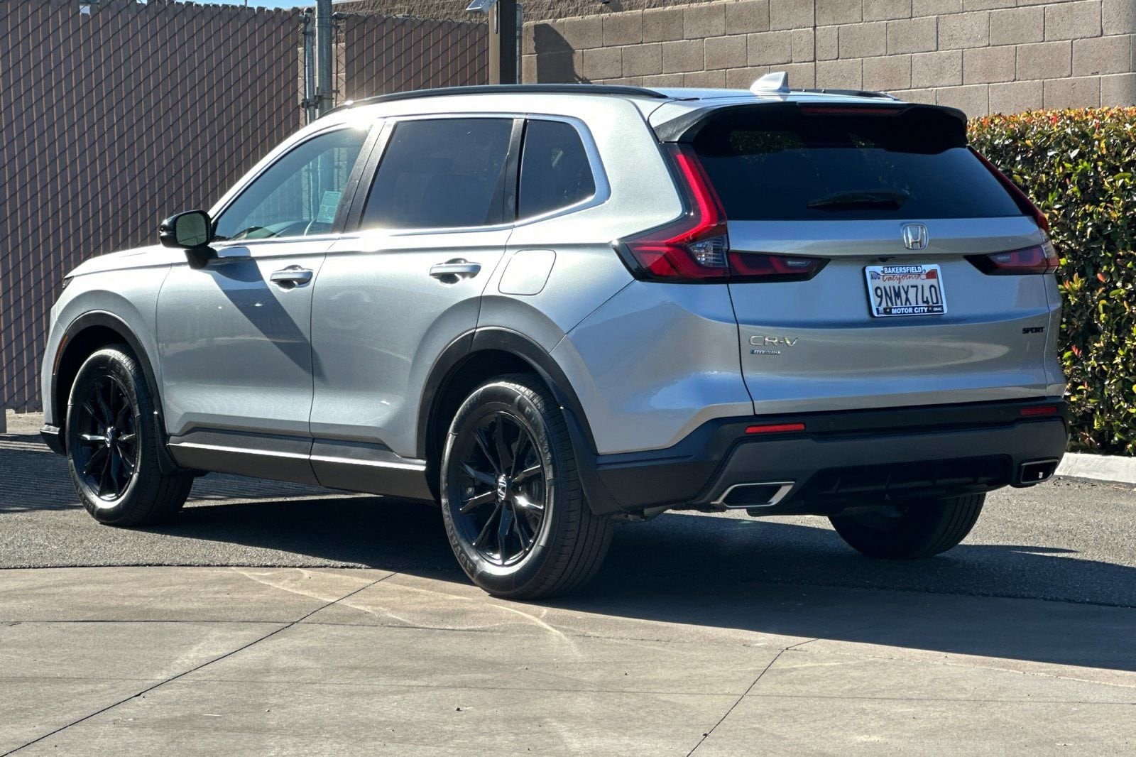 2025 Honda CR-V Hybrid Sport-L photo 5