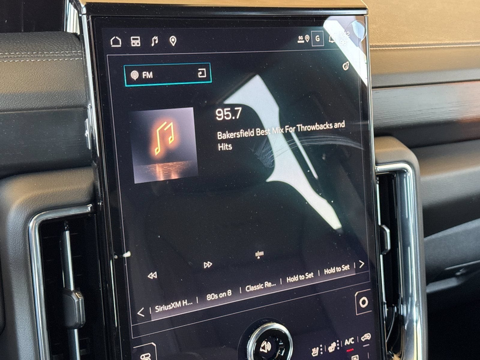 2026 GMC Yukon XL Denali - Photo 17