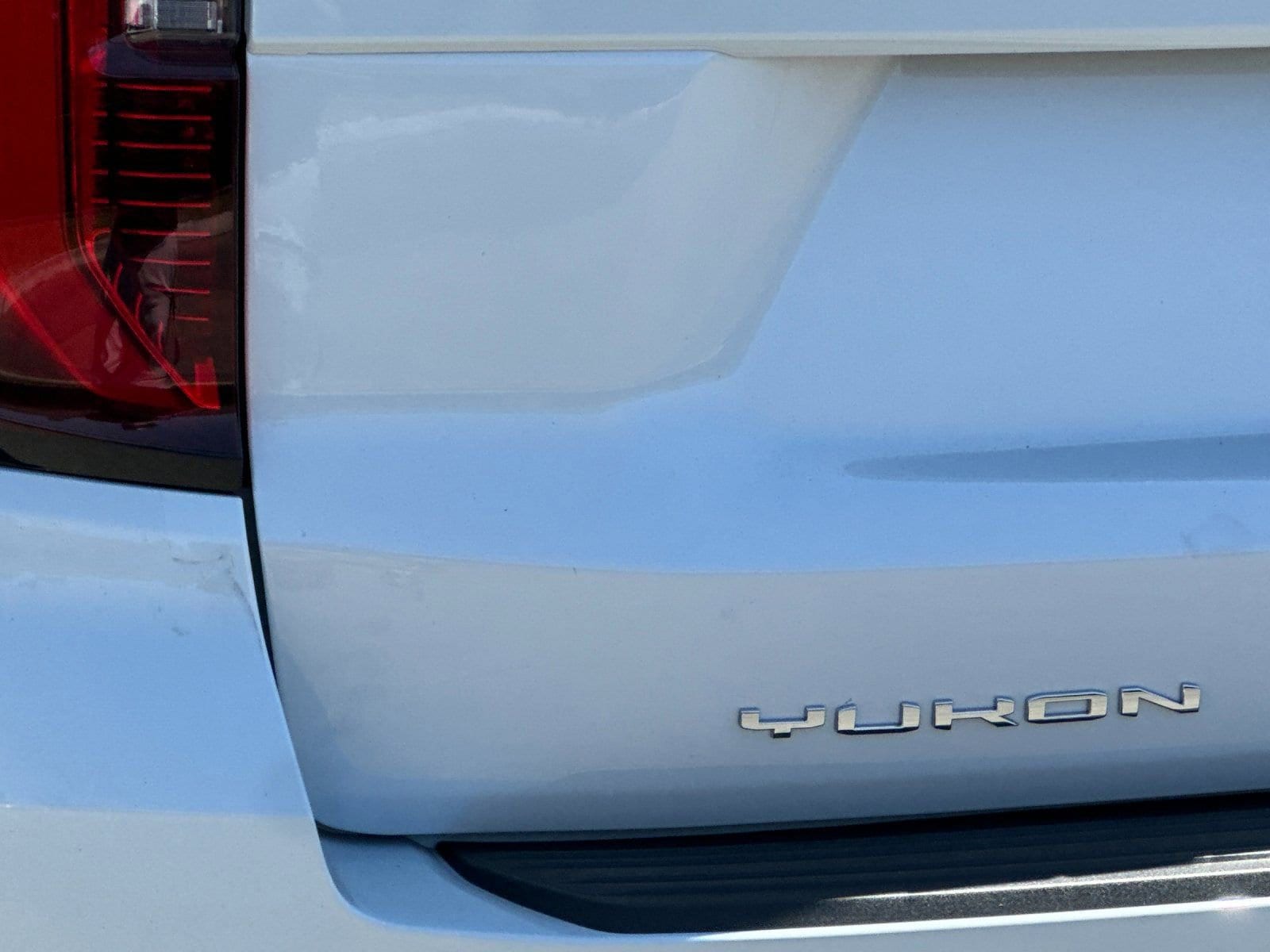 2026 GMC Yukon Denali - Photo 28