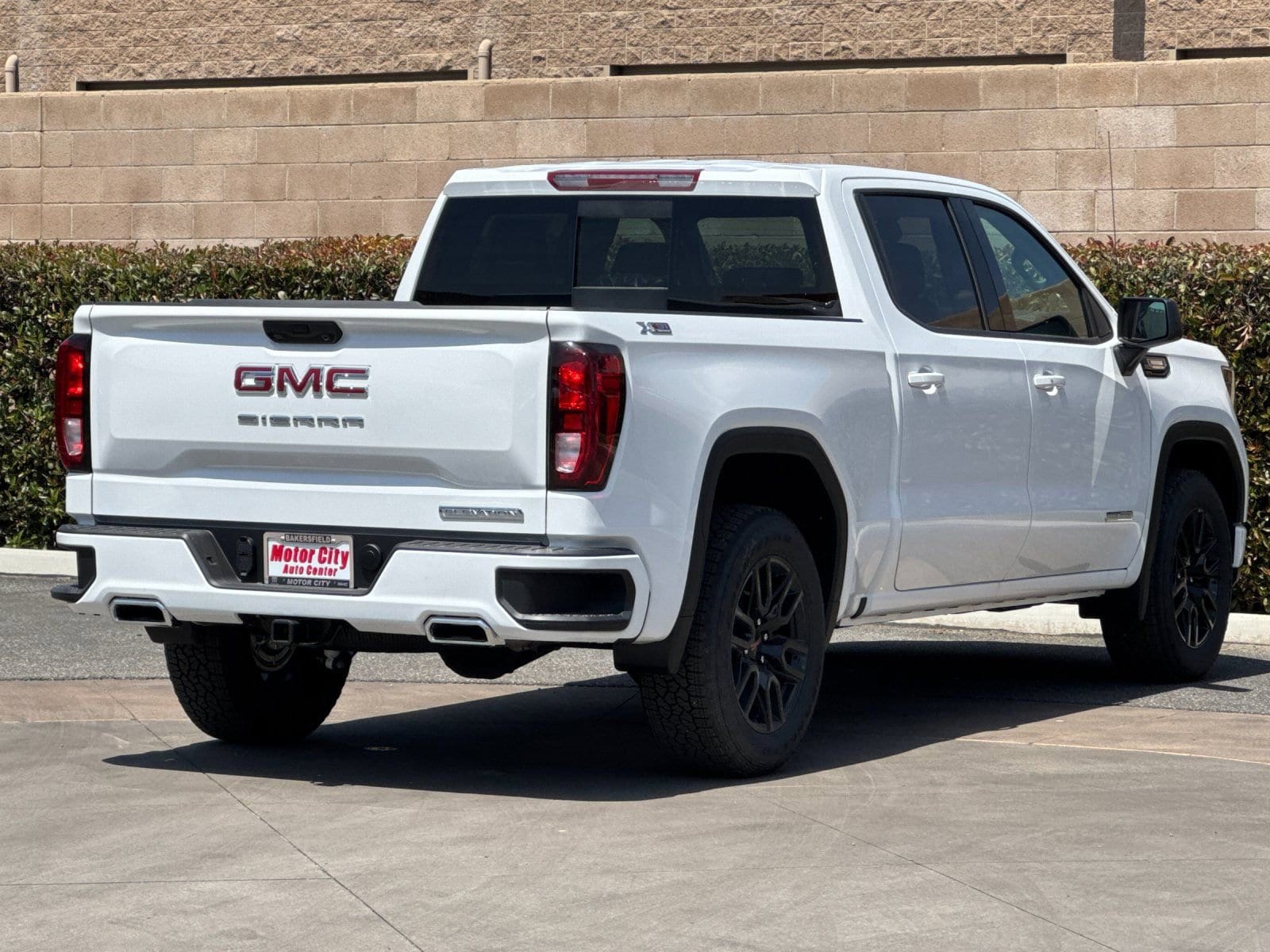2026 GMC Sierra 1500 Elevation photo 2