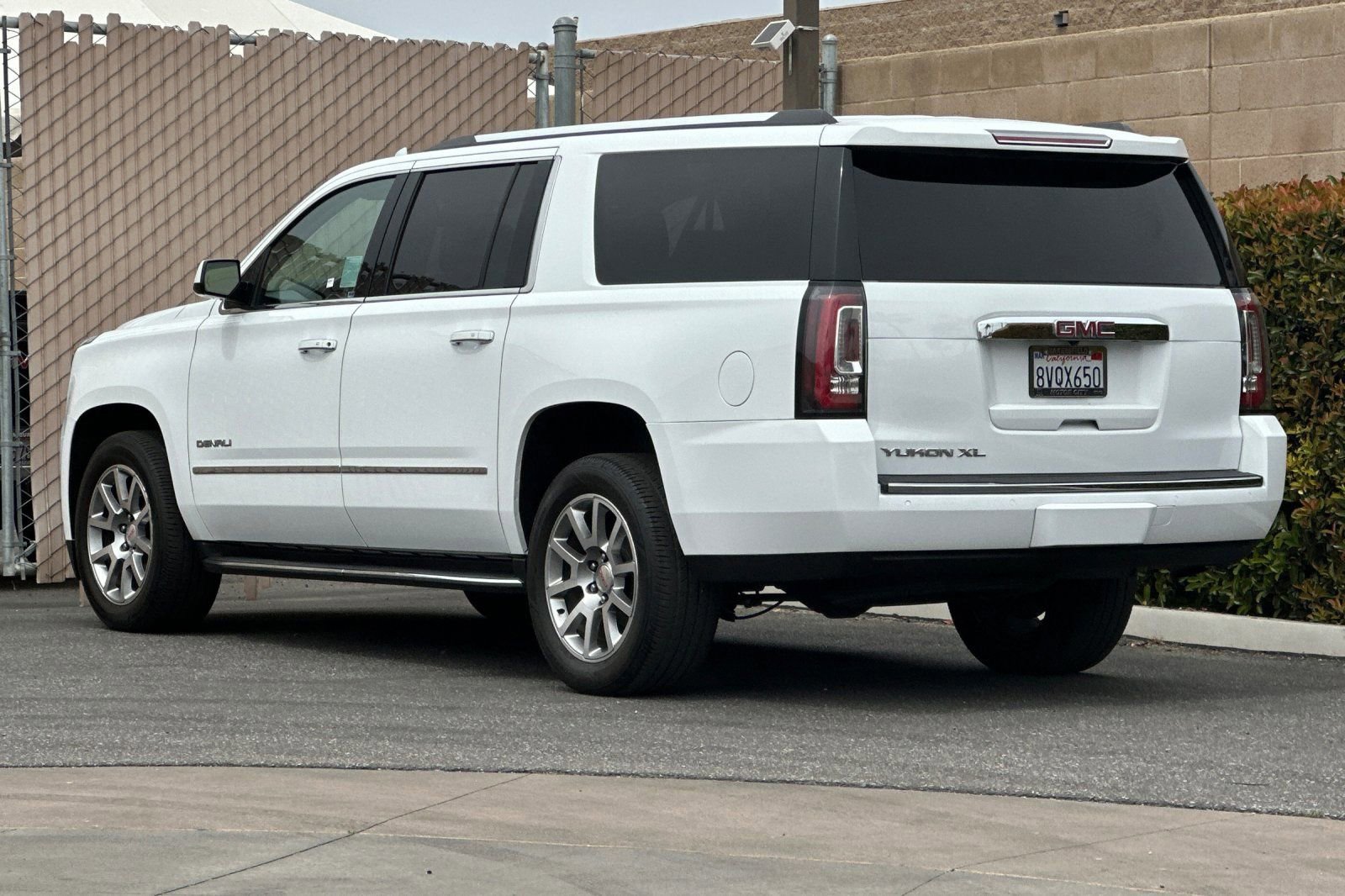 2020 GMC Yukon XL Denali photo 5
