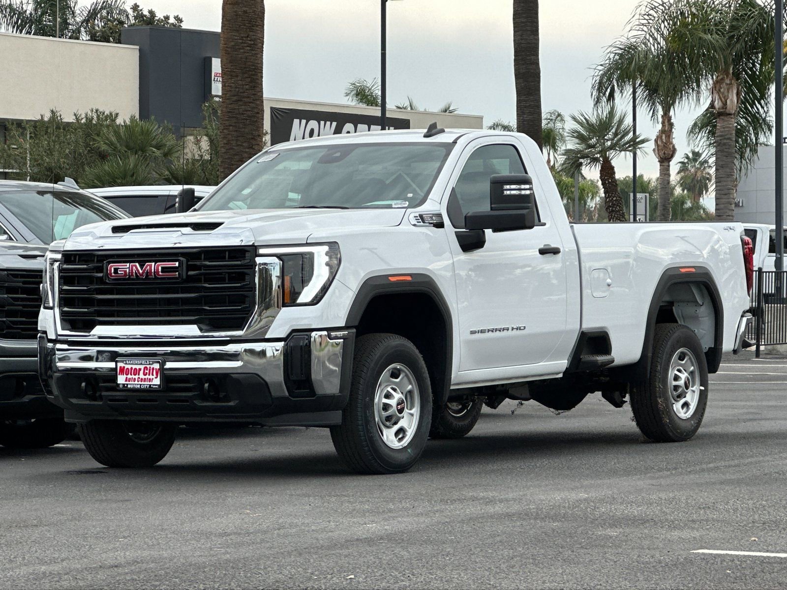 2025 GMC Sierra 2500 HD Pro photo 3