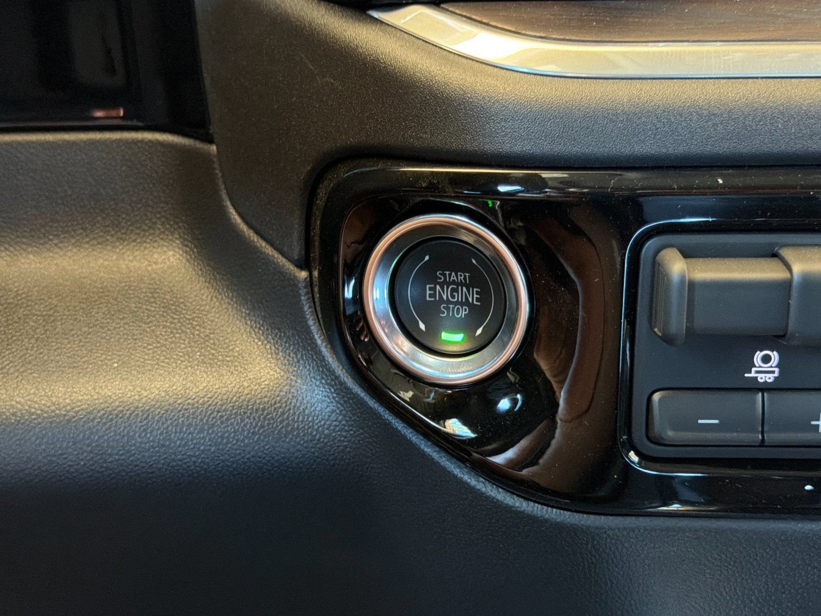 2026 GMC Sierra 1500 SLT - Photo 20