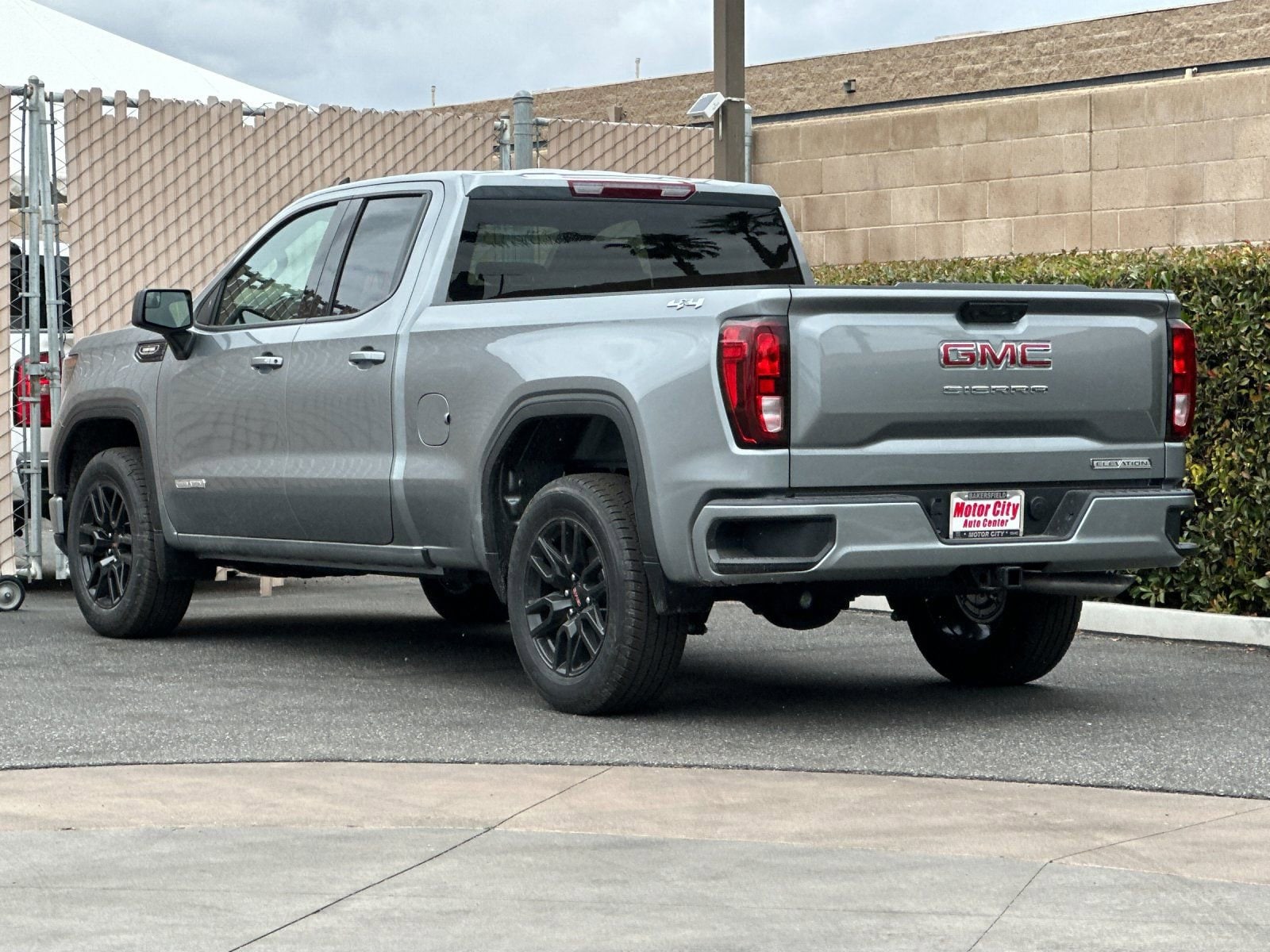 2026 GMC Sierra 1500 Elevation photo 4