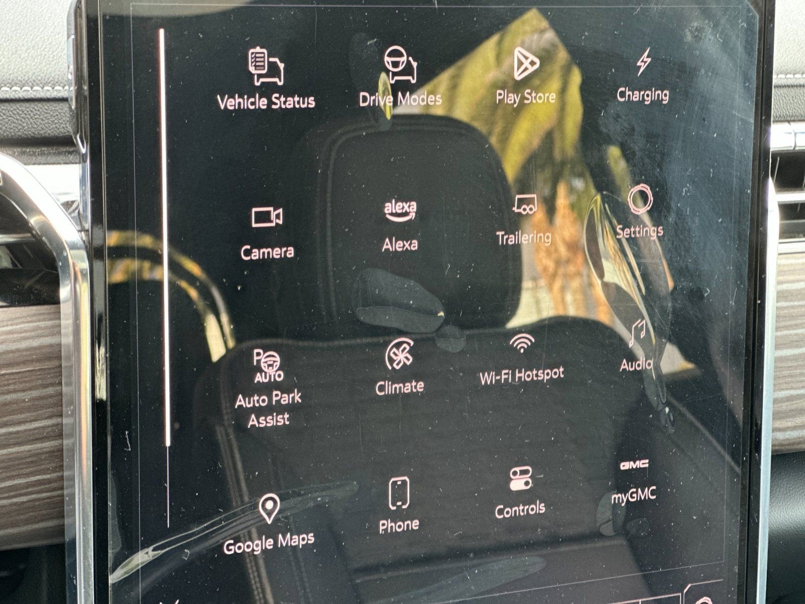 2025 GMC Sierra EV Denali - Photo 17