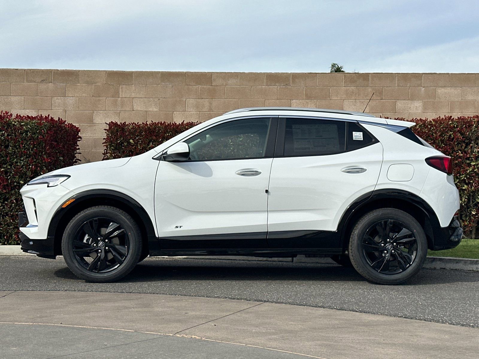 2026 Buick Encore GX Sport Touring photo 5