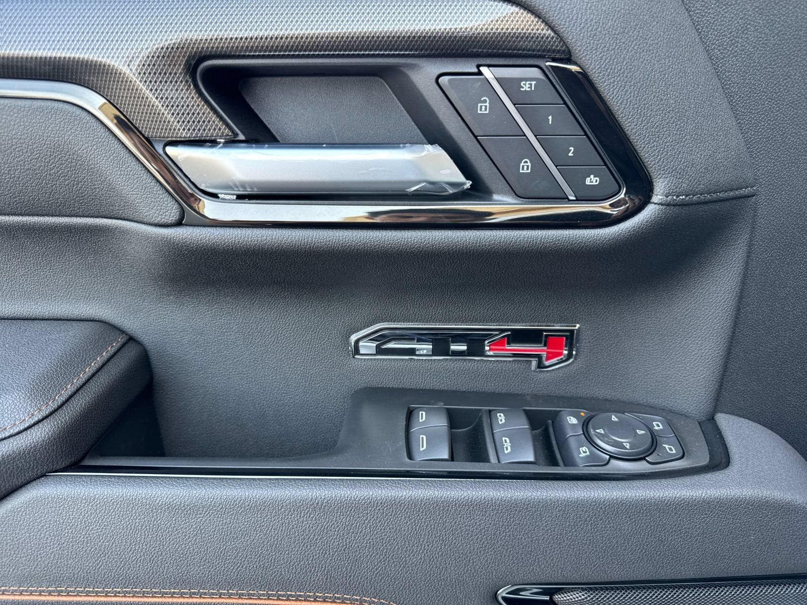 2026 GMC Sierra 1500 AT4 - Photo 10