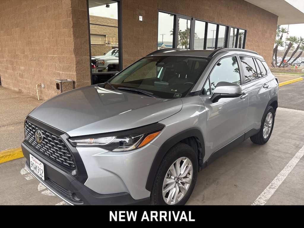 Used 2024 Toyota Corolla Cross LE SUV