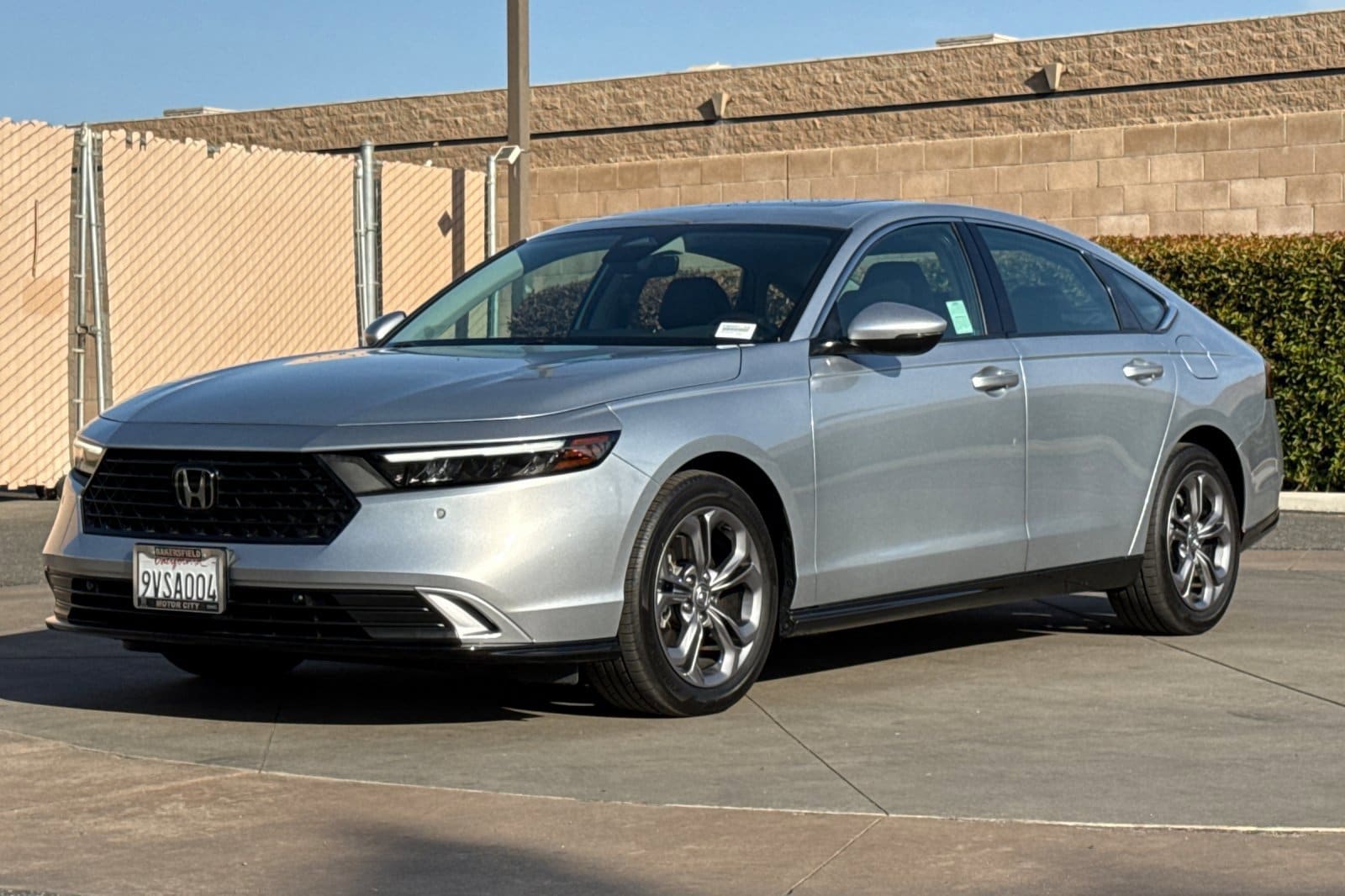 2025 Honda Accord Hybrid EX-L - Photo 8