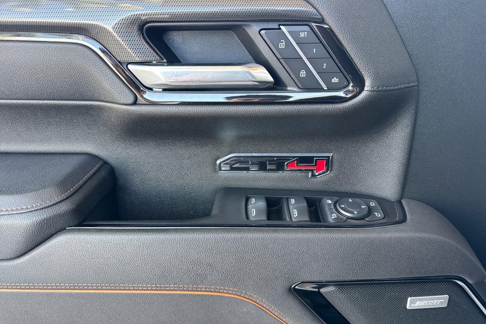 2025 GMC Sierra 1500 AT4 - Photo 11