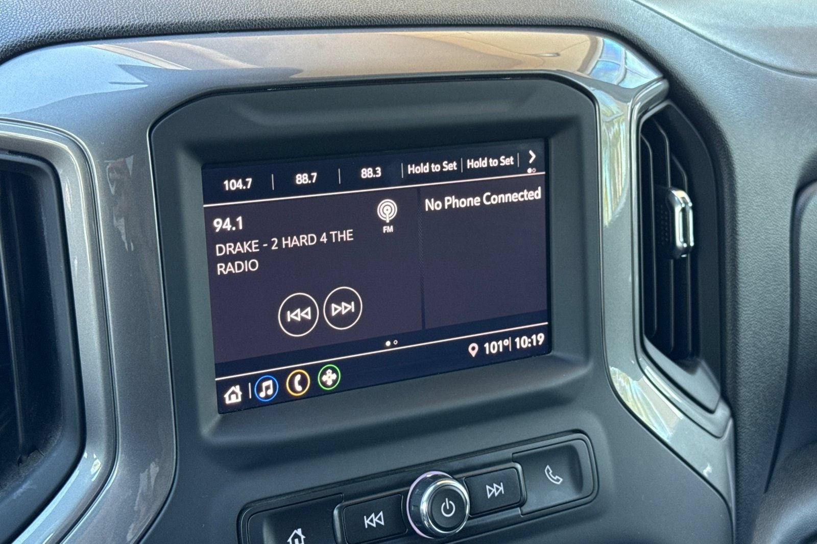 2024 GMC Sierra 1500 Pro - Photo 17