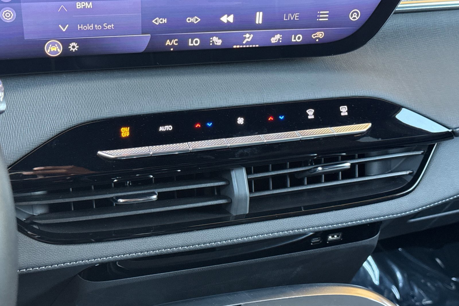 2026 Buick Enclave Sport Touring - Photo 22