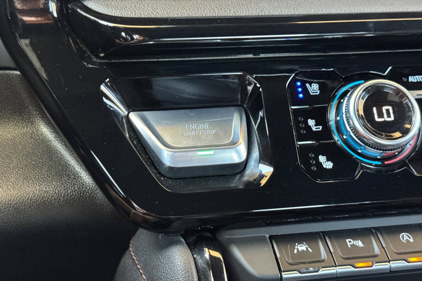 2025 GMC Sierra 1500 AT4 - Photo 22