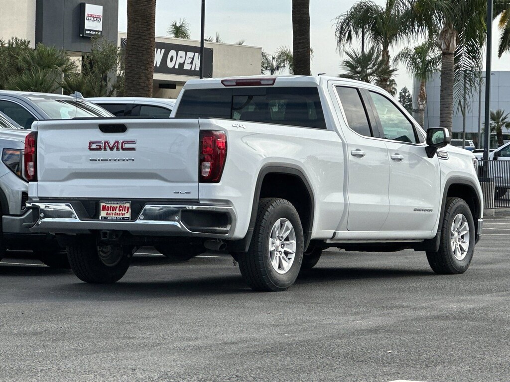 New 2025 GMC Sierra 1500 SLE Truck
