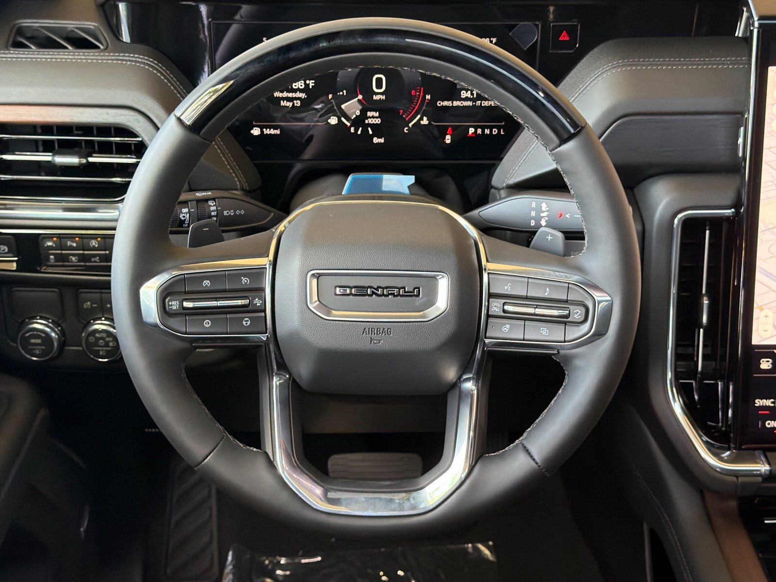 2026 GMC Yukon XL Denali - Photo 13