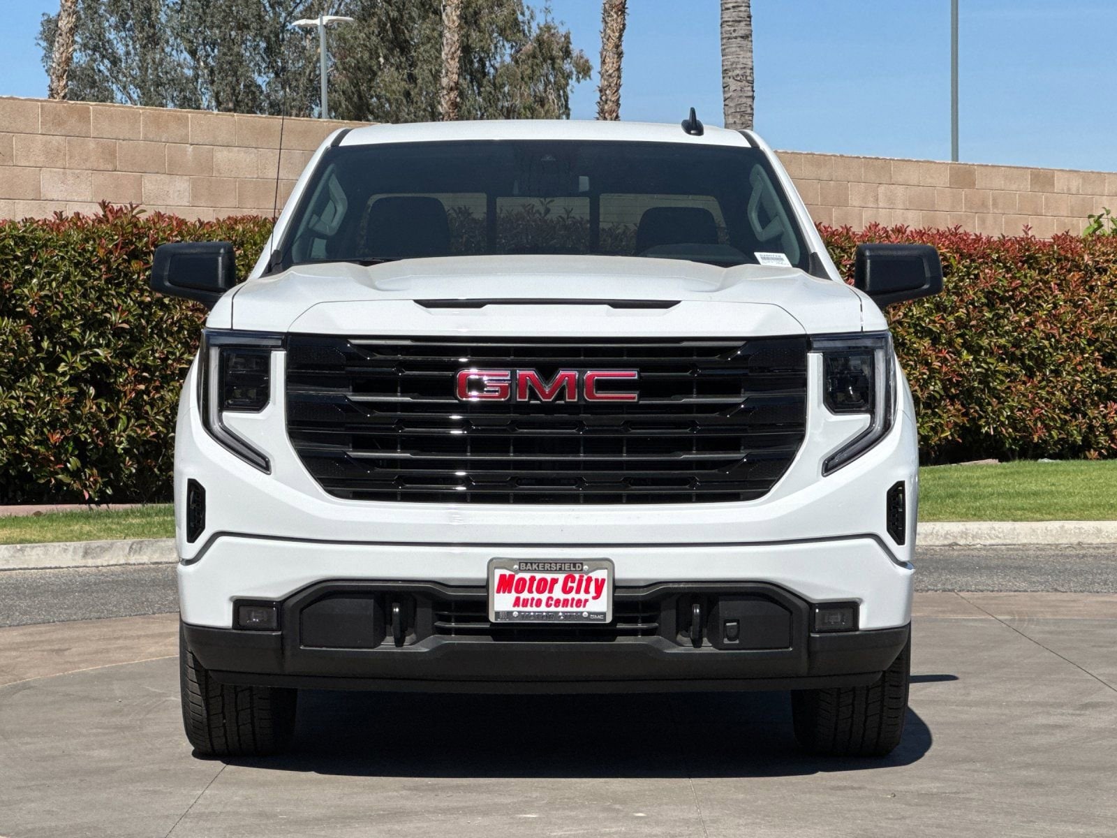 2026 GMC Sierra 1500 Elevation photo 3