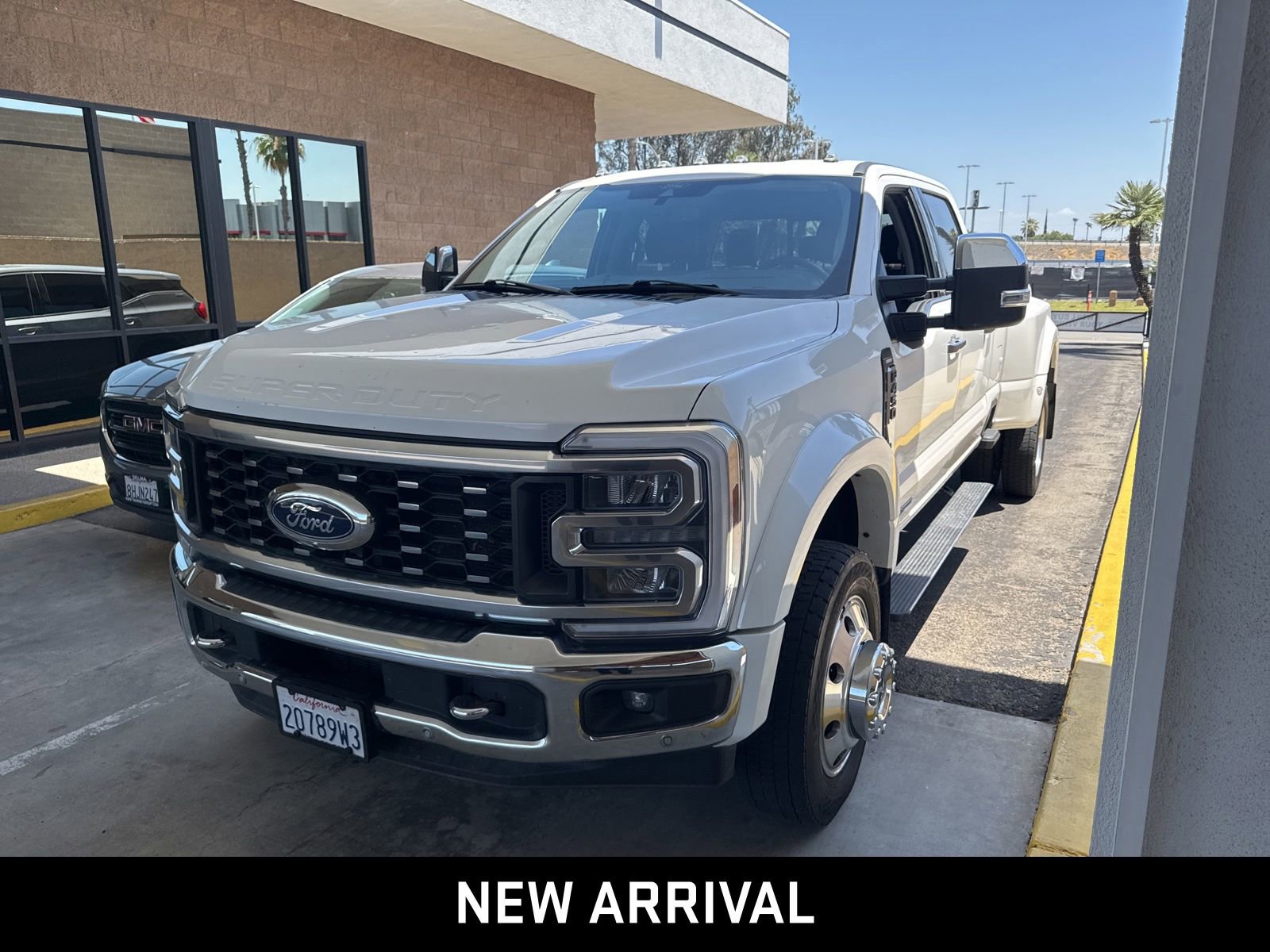 2024 Ford F-450 Lariat 4x4 Crew Cab 8' Box DRW's photo