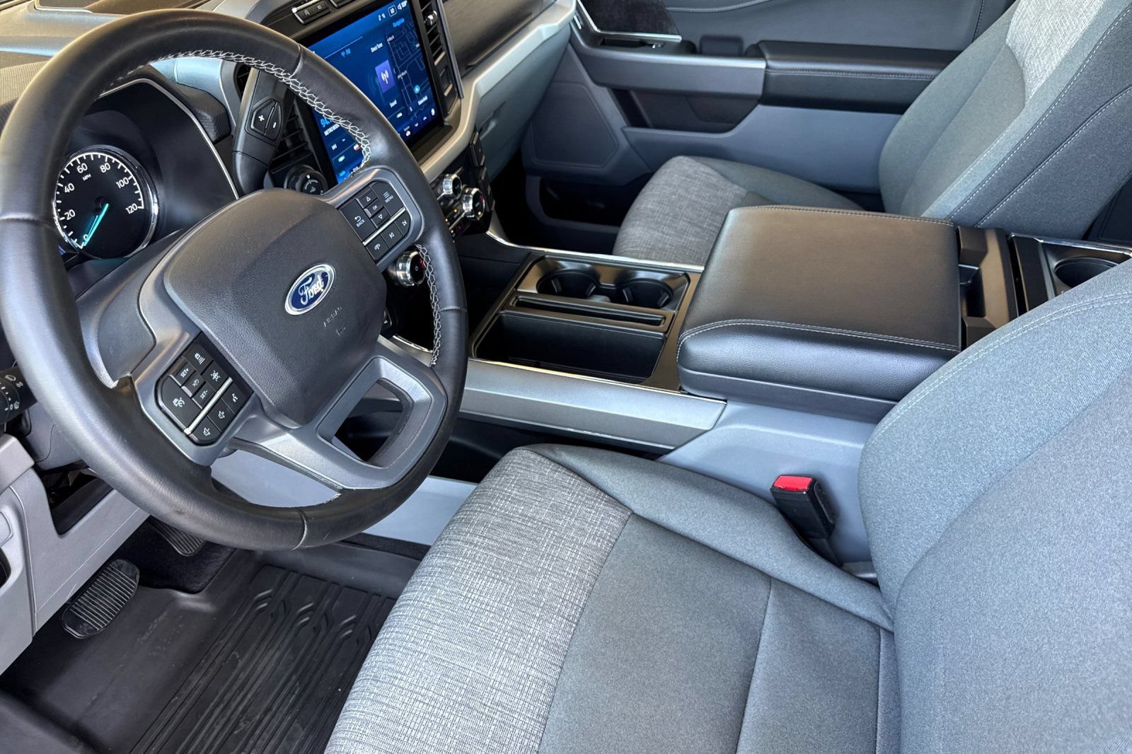 2023 Ford F-150 XLT - Photo 10