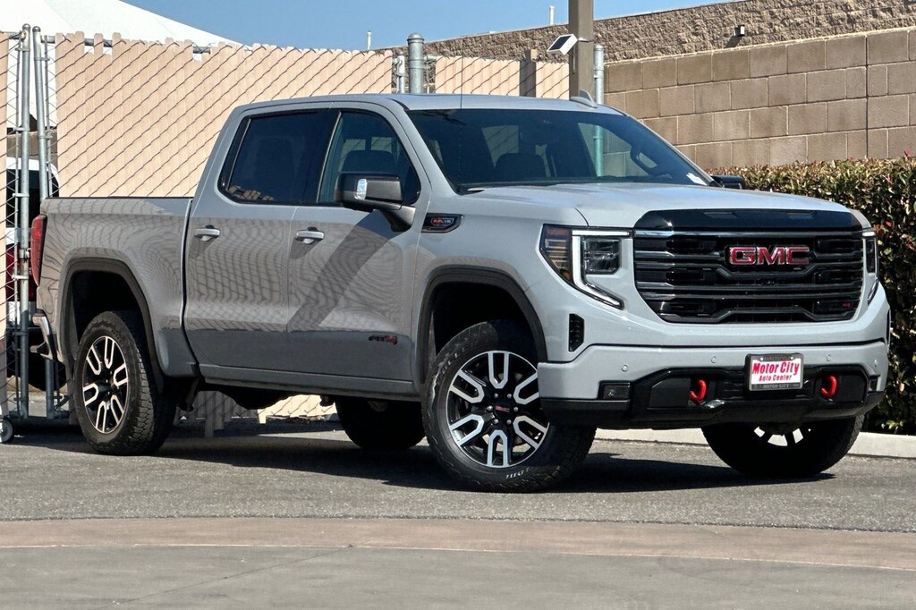 Used 2025 GMC Sierra 1500 AT4 Truck