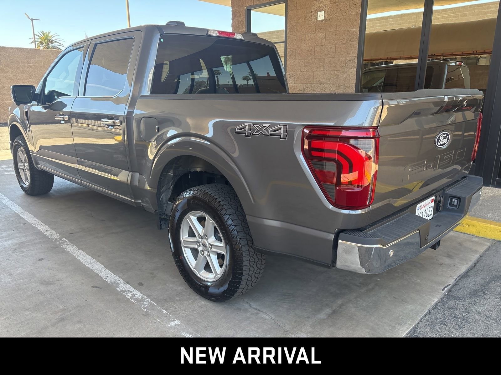 2025 Ford F-150 Lariat photo 3