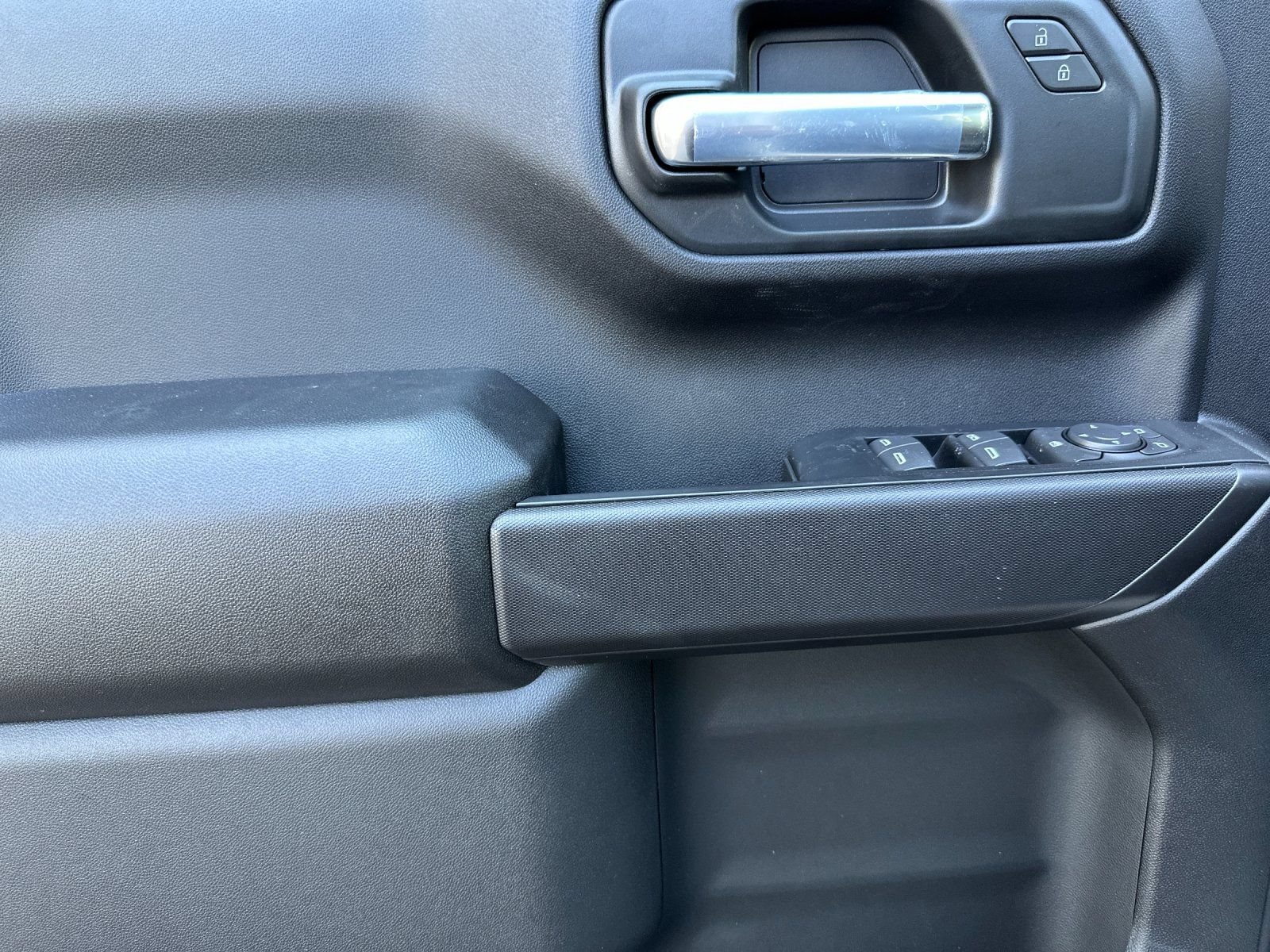 2026 GMC Sierra 1500 Pro - Photo 10