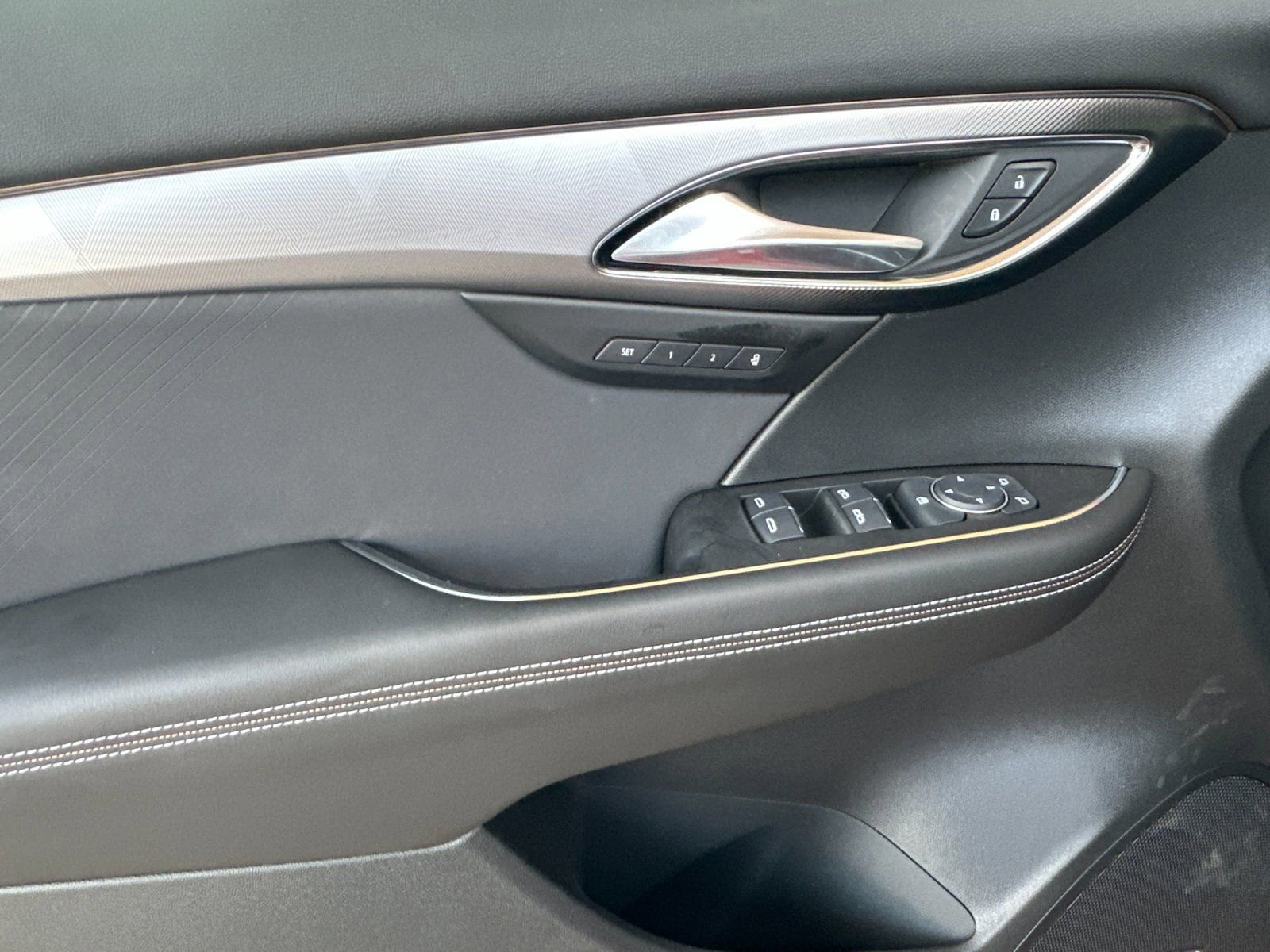 2025 Buick Envision Sport Touring - Photo 10