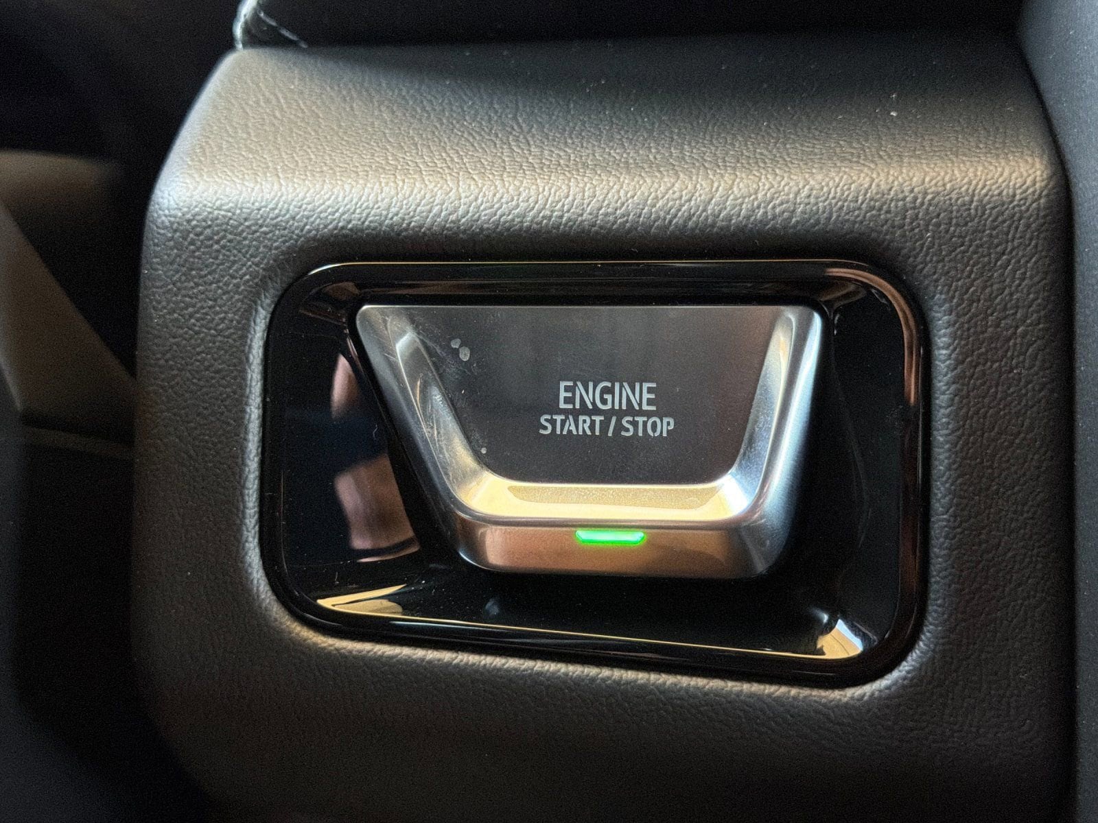 2026 GMC Yukon XL Denali - Photo 23