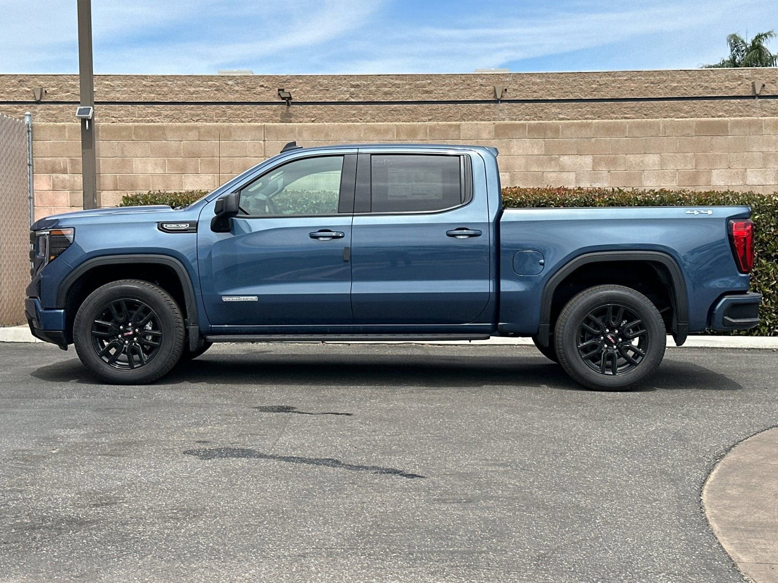 2026 GMC Sierra 1500 Elevation photo 5