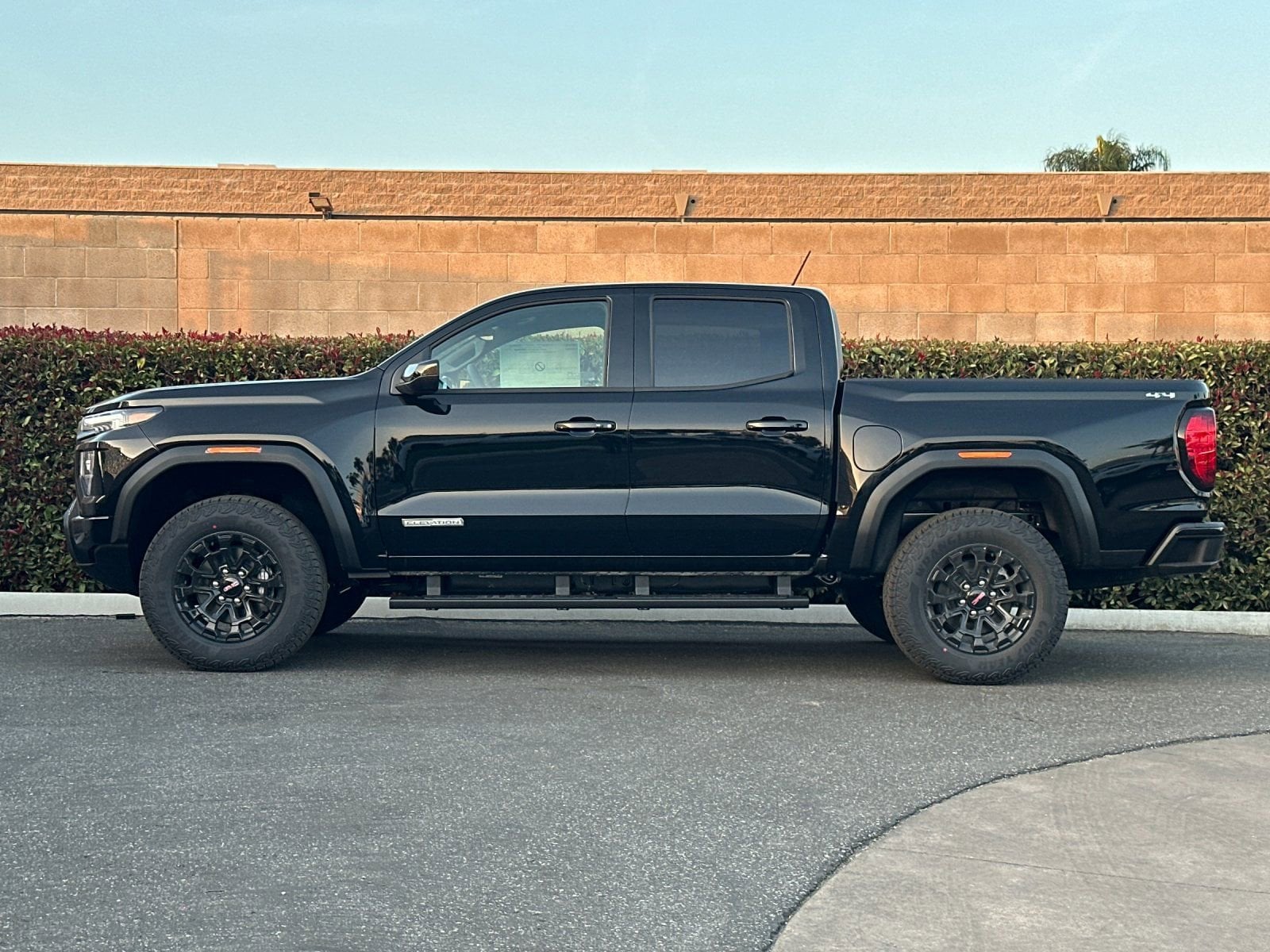 2026 GMC Canyon Elevation photo 5