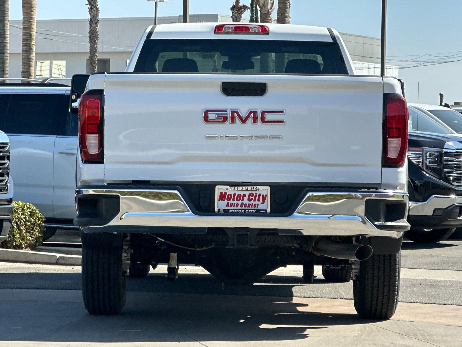 2025 GMC Sierra 2500 HD Pro photo 4