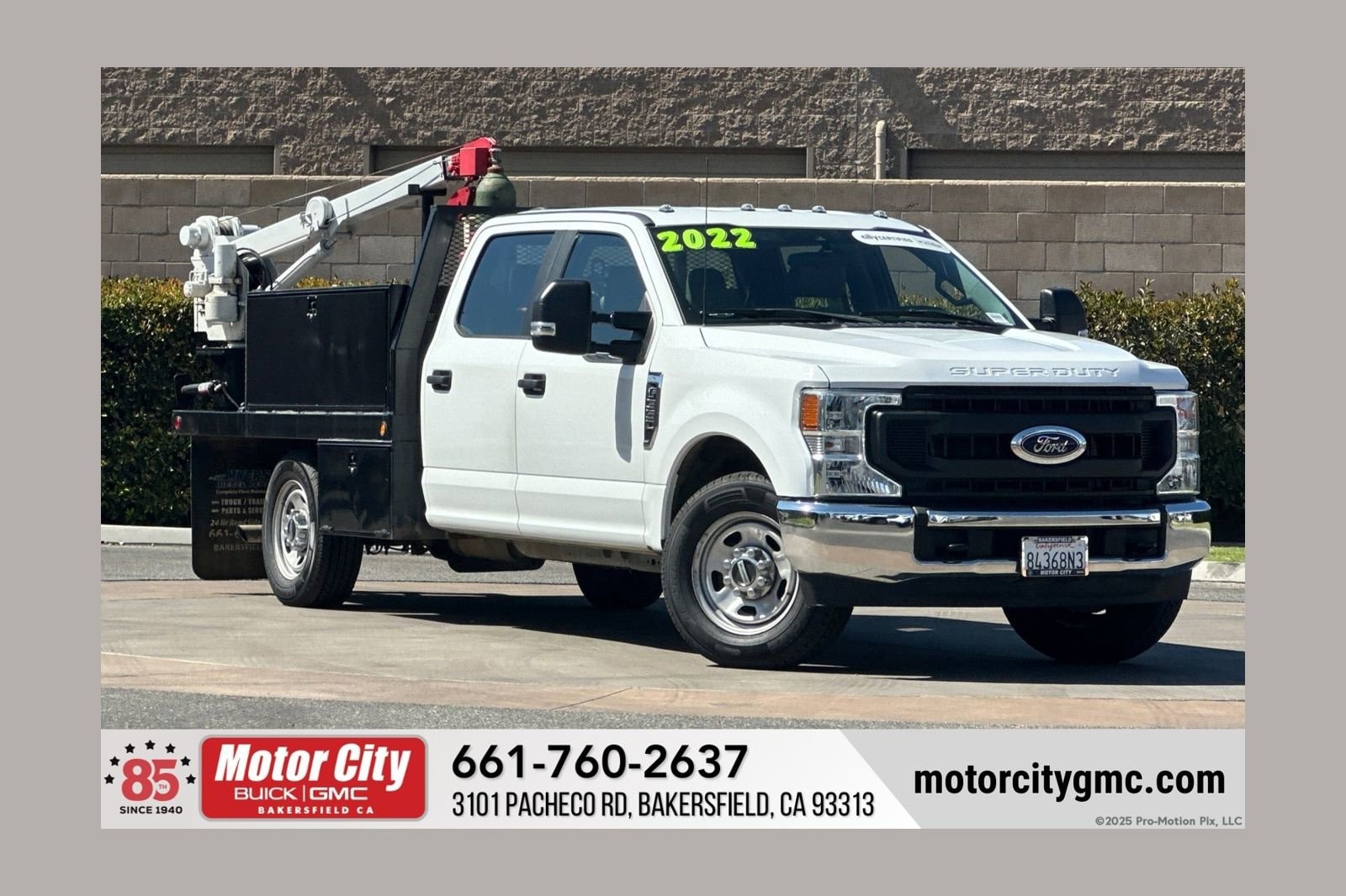 2022 Ford F-350 Super Duty Chassis Cab XL's photo