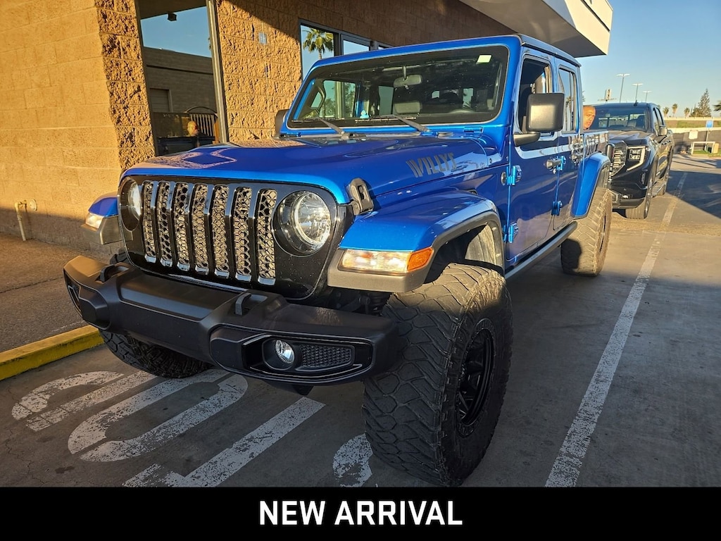 Used 2023 Jeep Gladiator Willys Truck Crew Cab