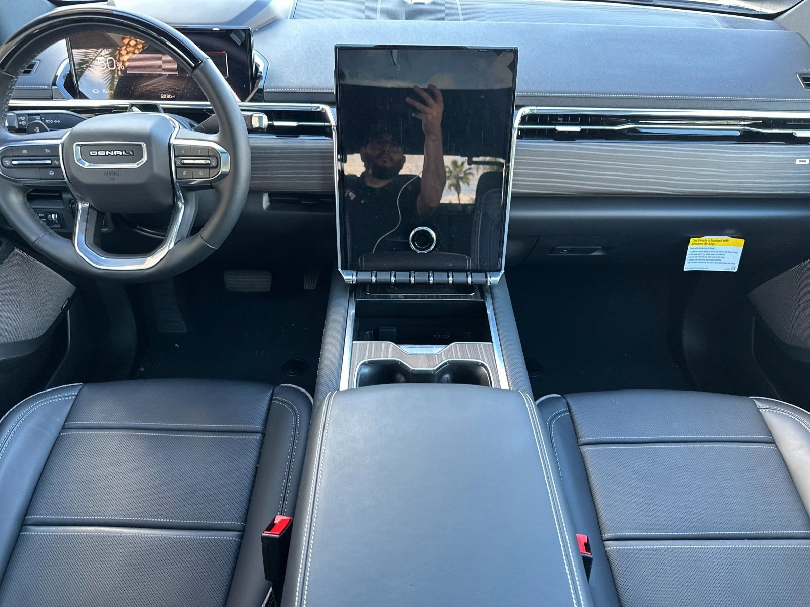 2025 GMC Sierra EV Denali - Photo 12