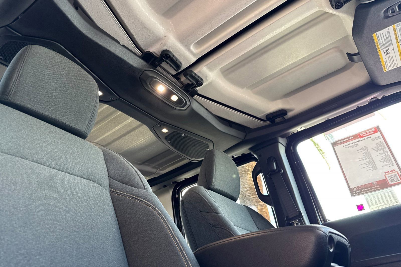 2025 Jeep Wrangler 4-Door Sport S - Photo 18