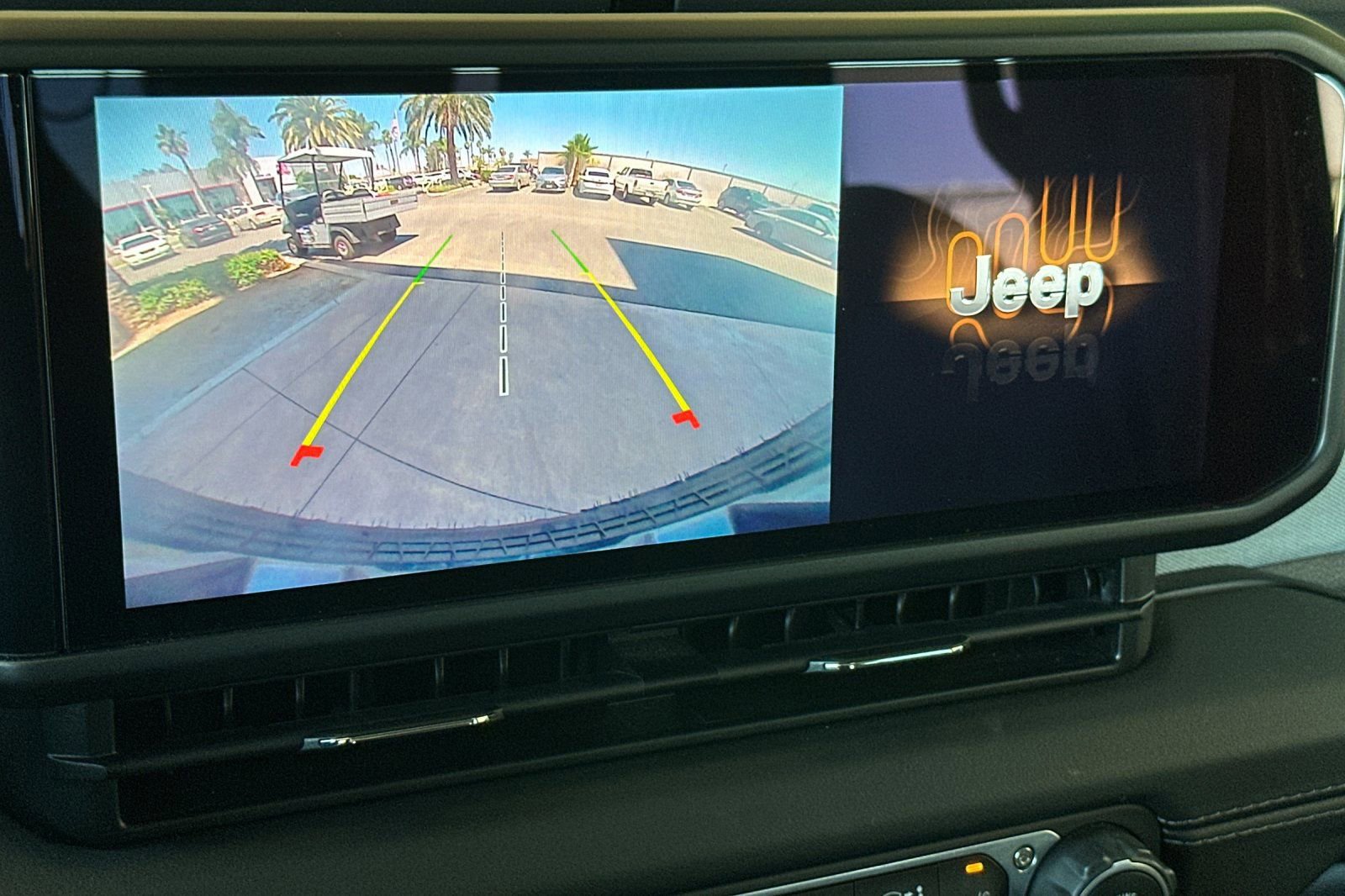 2025 Jeep Wrangler 4-Door Sahara - Photo 19